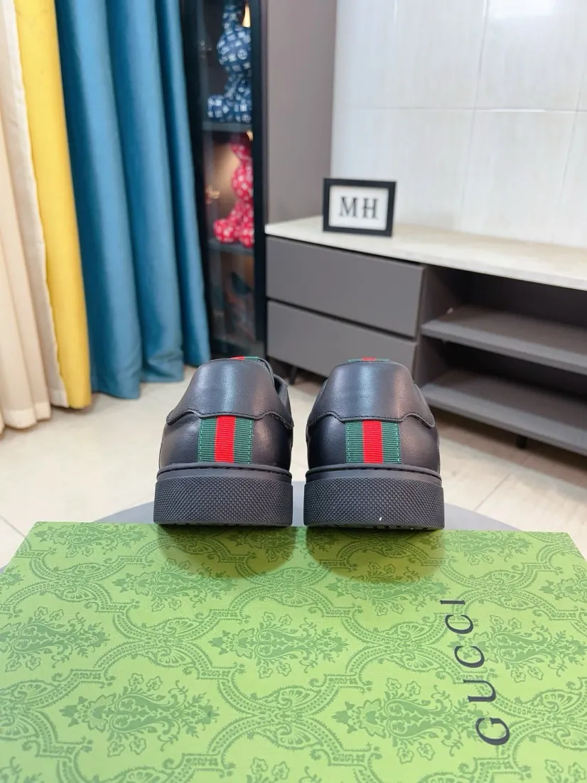 Factory price 440🌹🌹GUCCI [Gucci] New high-end brand of men's shoes, the latest fashionable casual men's shoes, trendy and versatile style, relaxed and sporty style, uppers imported from Italy, first-layer cowhide, genuine leather lining and ultra-fine workmanship. Original personalized fashionable rubber wear-resistant outsole, light and comfortable on the foot, size 38-44